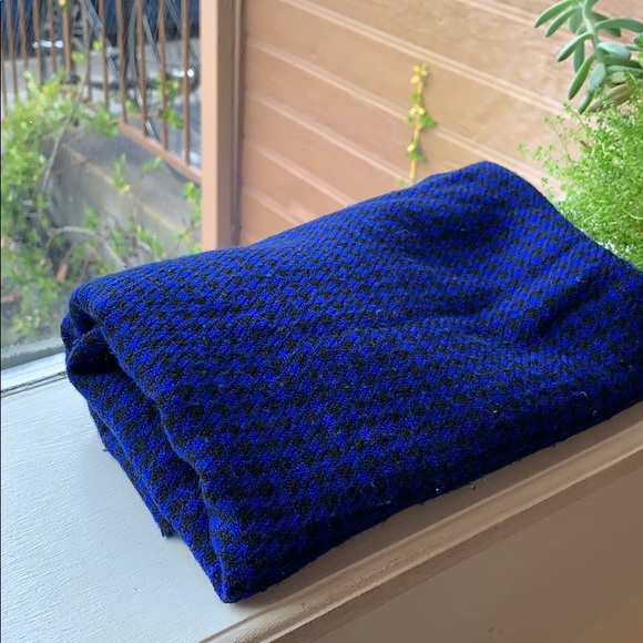 Black & Royal Blue Houndstooth Wrap/Scarf - Picture 2 of 5